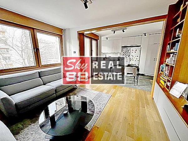 Stan na prodaju u Beogradu, Stari grad, trosoban, 72m2, cena 370000 evra