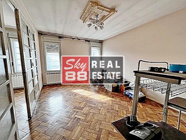 Stan na prodaju u Beogradu, Stari grad, dvoiposoban, 77m2, cena 385000 evra