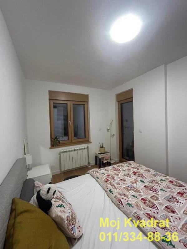 Stan na prodaju u Beogradu, Tošin bunar, trosoban, 71m2, cena 320000 evra