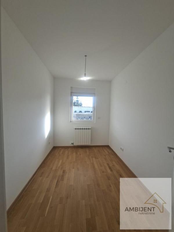 Stan na prodaju u Beogradu, Altina, dvoiposoban, 46m2, cena 85119 evra