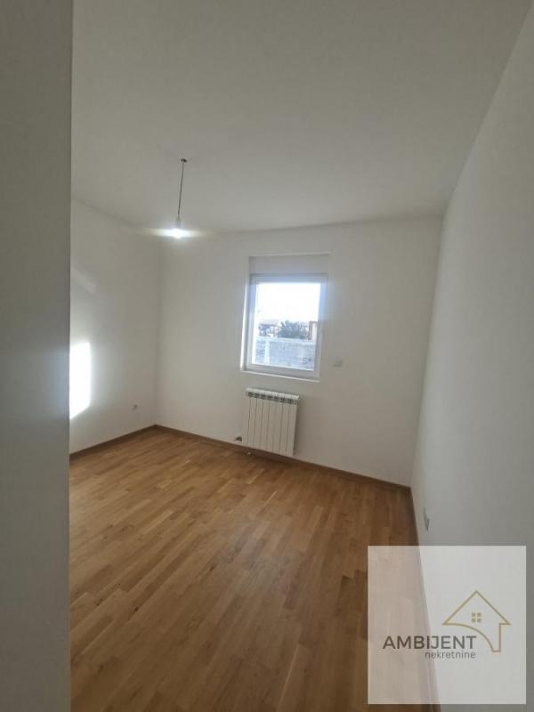 Stan na prodaju u Beogradu, Altina, dvoiposoban, 46m2, cena 85119 evra