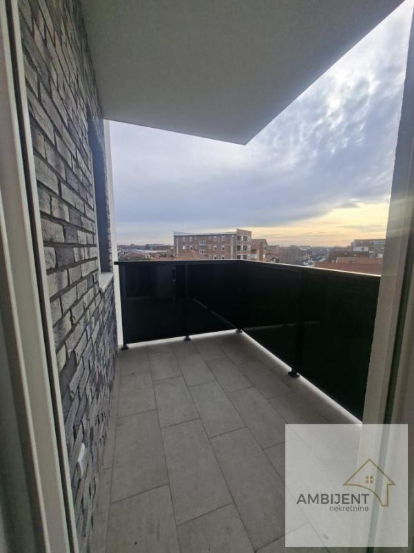 Stan na prodaju u Beogradu, Altina, trosoban, 58m2, cena 107300 evra