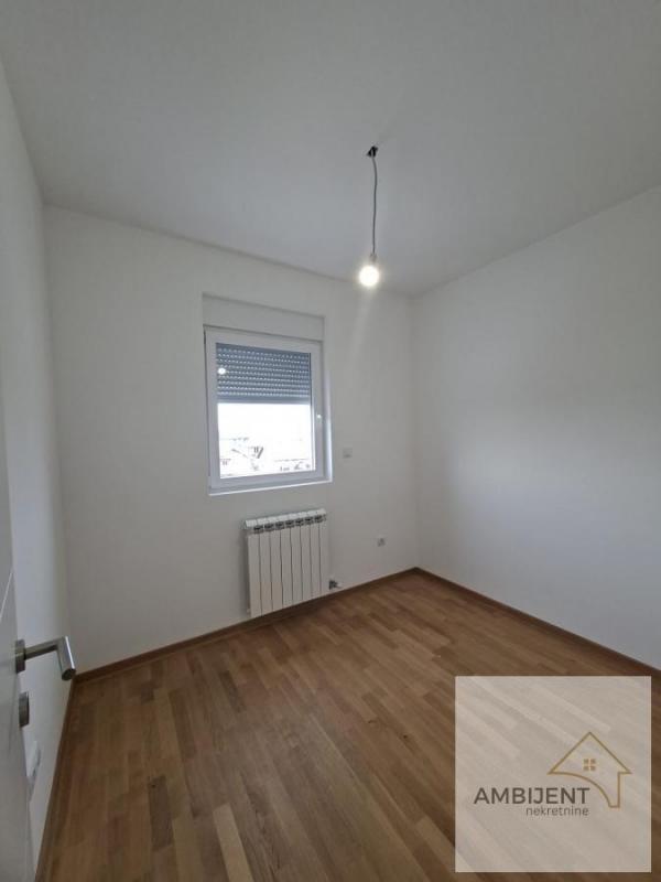 Stan na prodaju u Beogradu, Altina, dvoiposoban, 51m2, cena 95830 evra