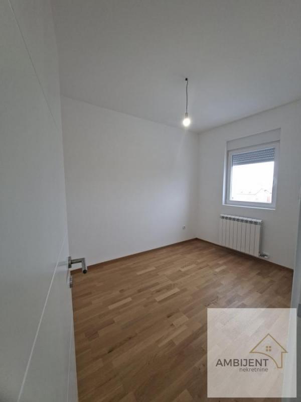 Stan na prodaju u Beogradu, Altina, dvoiposoban, 51m2, cena 95830 evra