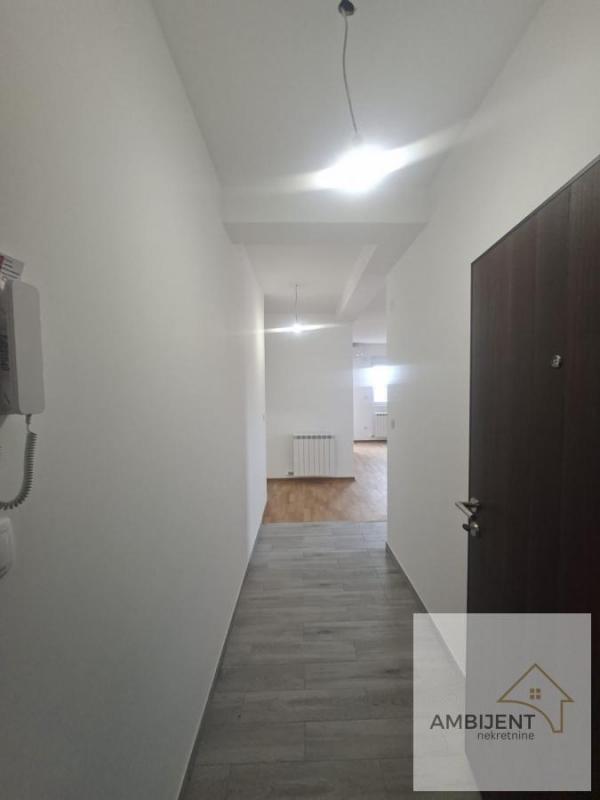 Stan na prodaju u Beogradu, Altina, trosoban, 58m2, cena 107300 evra