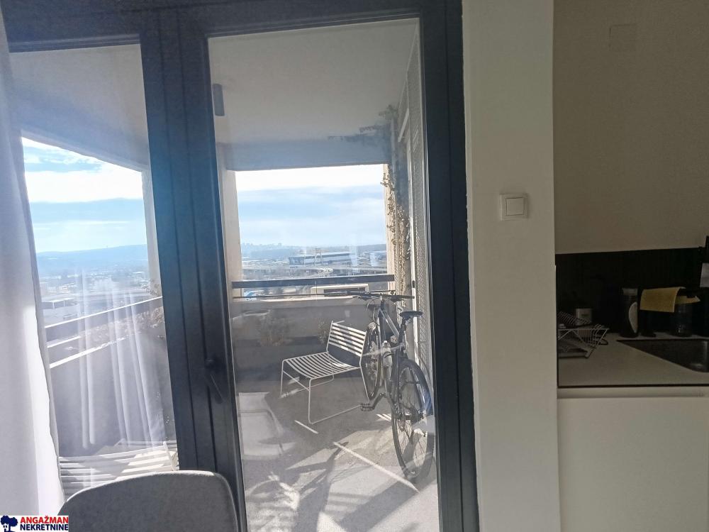 Stan na prodaju u Beogradu, Novi Beograd blok 23, 75m2, cena 320000 evra