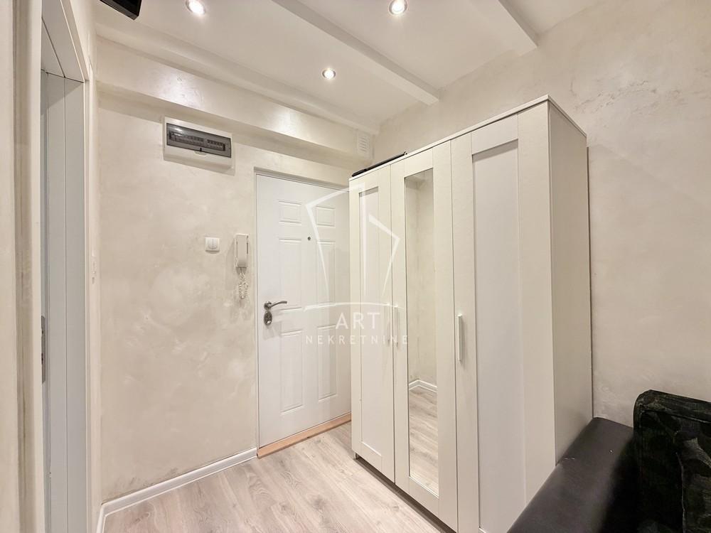 Stan na prodaju u Beogradu, Vračar, 21m2, cena 73000 evra