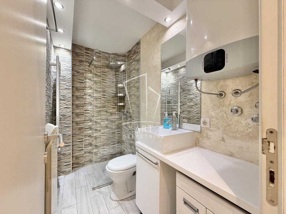 Stan na prodaju u Beogradu, Vračar, 21m2, cena 73000 evra