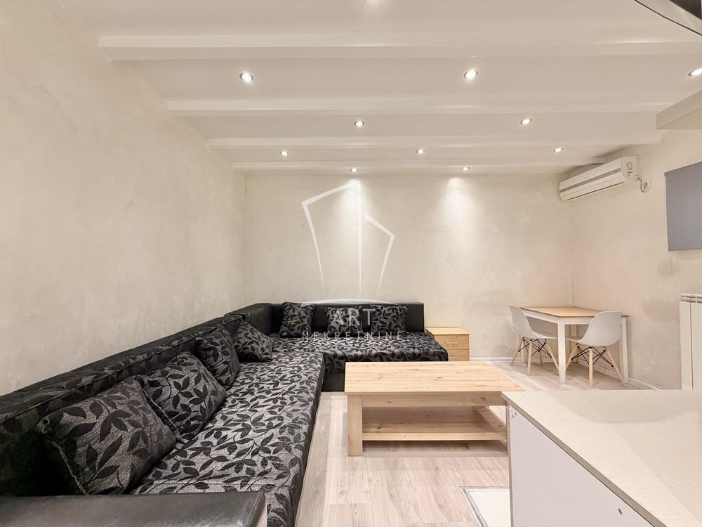 Stan na prodaju u Beogradu, Vračar, 21m2, cena 73000 evra