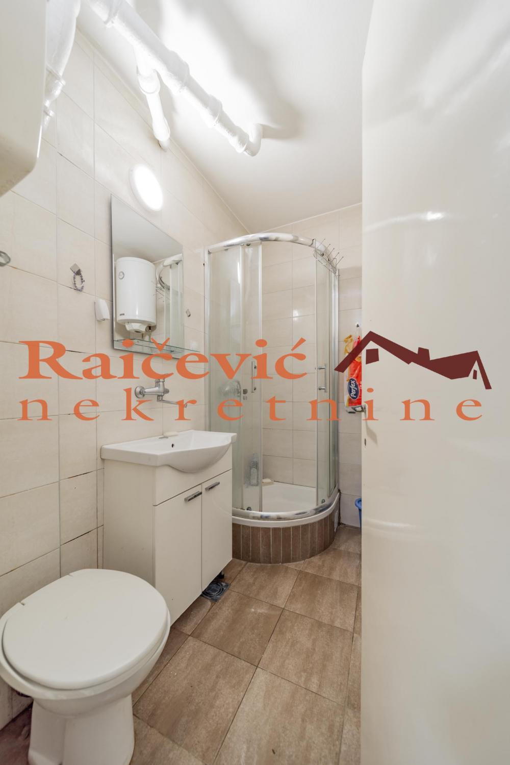 Stan na prodaju u Beogradu, Karaburma, dvosoban, 36m2, cena 105000 evra