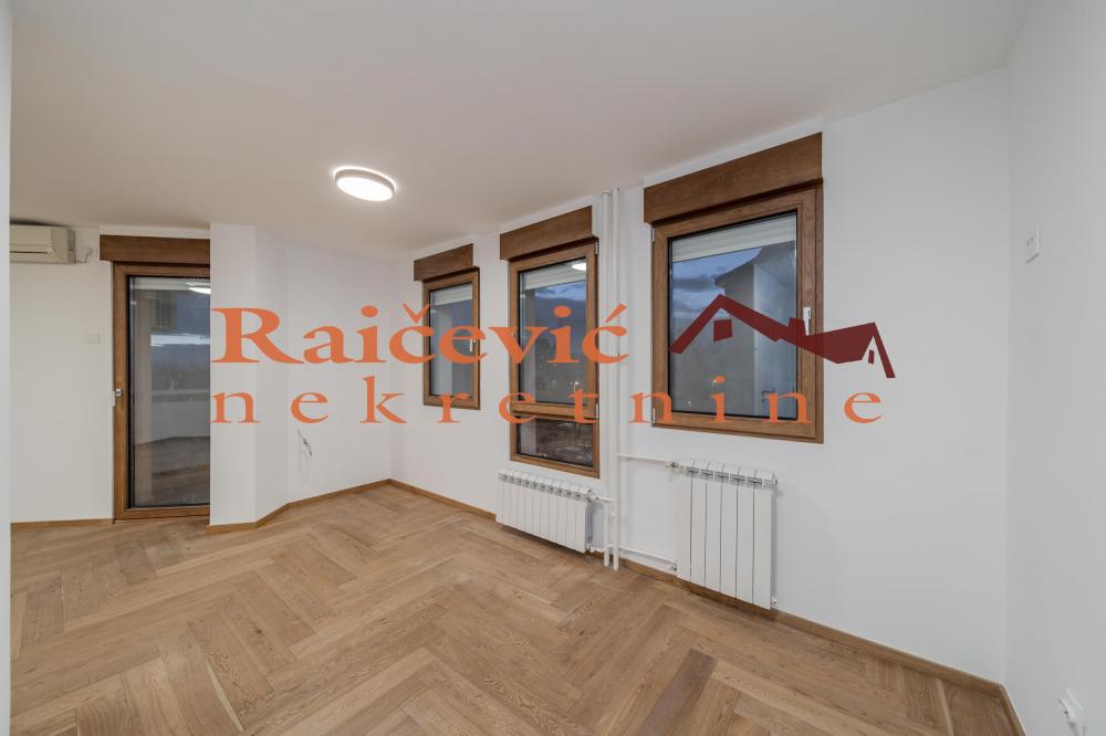 Stan na prodaju u Beogradu, Banovo brdo, dvosoban, 57m2, cena 216000 evra