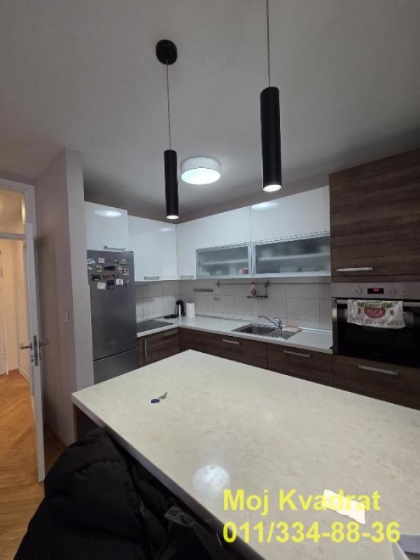 Stan na prodaju u Beogradu, Naselje Stepa Stepanović, dvoiposoban, 69m2, cena 217500 evra