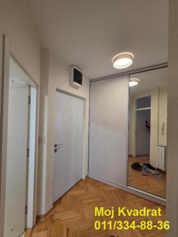 Stan na prodaju u Beogradu, Naselje Stepa Stepanović, dvoiposoban, 69m2, cena 217500 evra