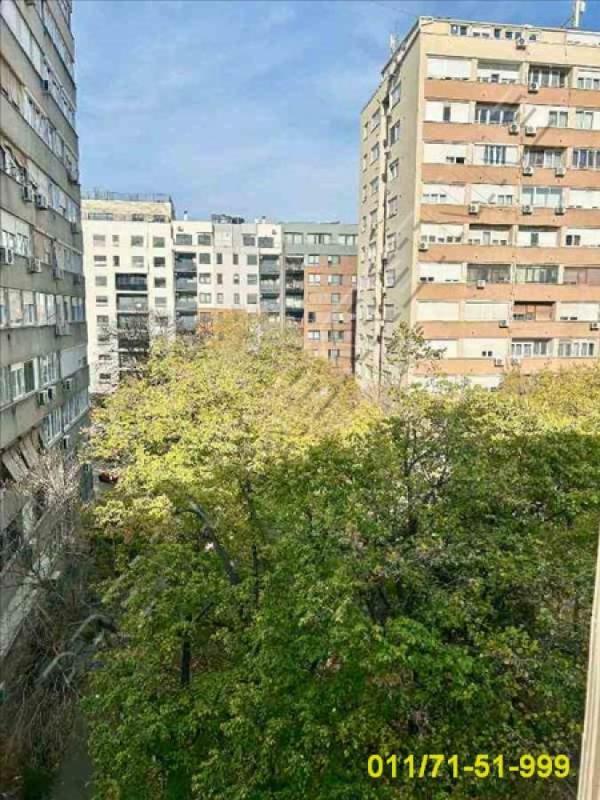 Stan na prodaju u Beogradu, Južni bulevar, trosoban, 74m2, cena 308000 evra