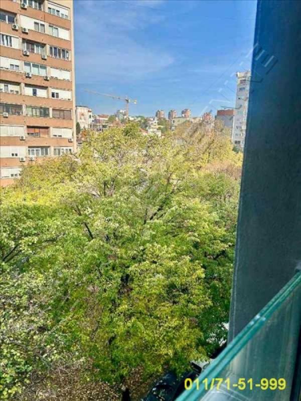 Stan na prodaju u Beogradu, Južni bulevar, trosoban, 74m2, cena 308000 evra