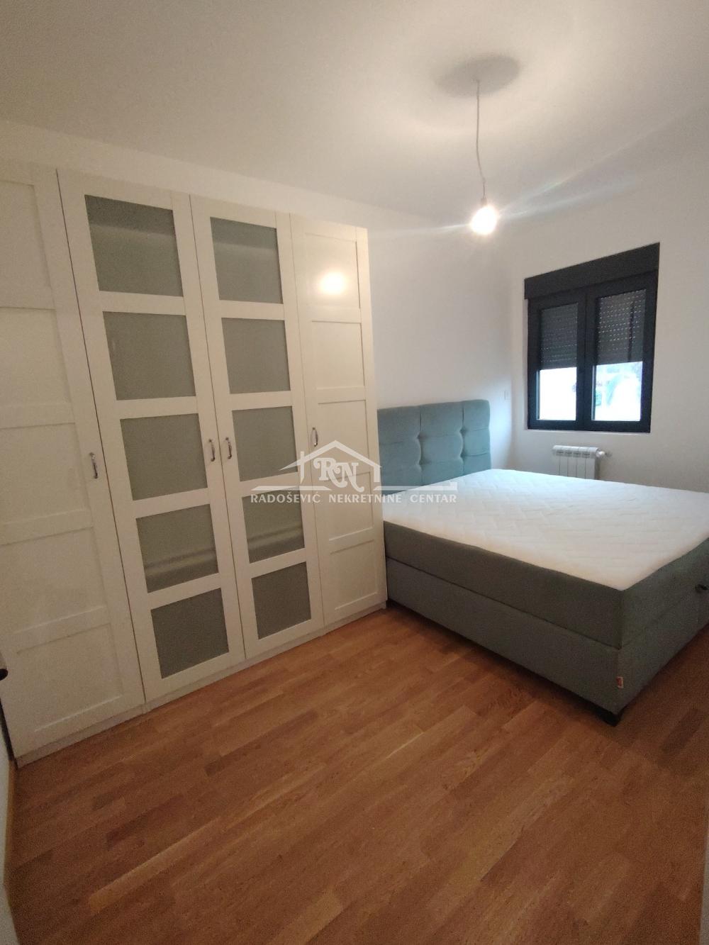 Stan na prodaju u Beogradu, jednoiposoban, 42m2, cena 93000 evra