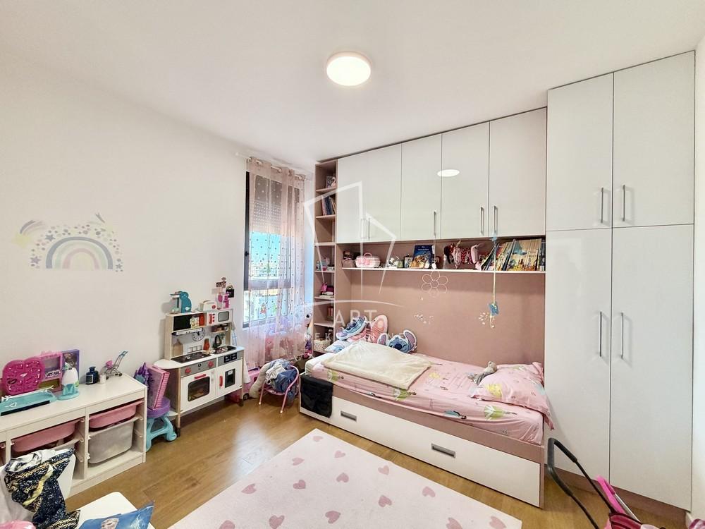 Stan na prodaju u Beogradu, Meandri, cetvorosoban, 100m2, cena 330000 evra