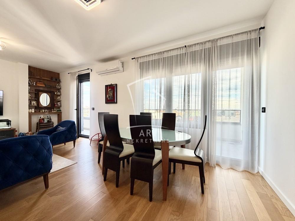 Stan na prodaju u Beogradu, Meandri, cetvorosoban, 100m2, cena 330000 evra