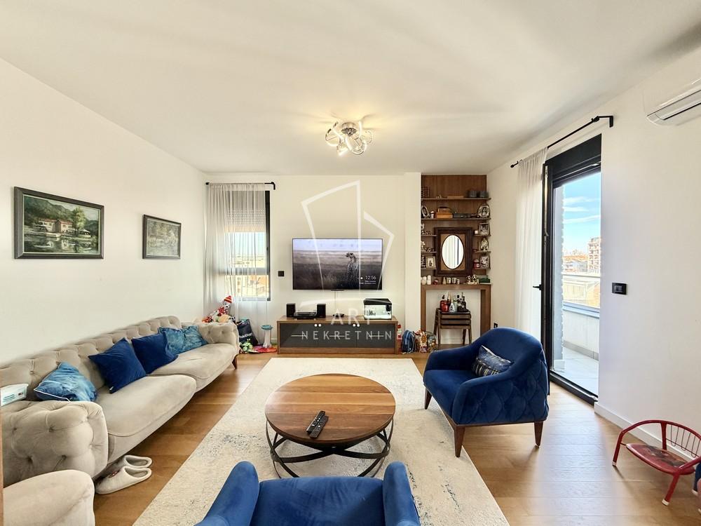 Stan na prodaju u Beogradu, Meandri, cetvorosoban, 100m2, cena 330000 evra