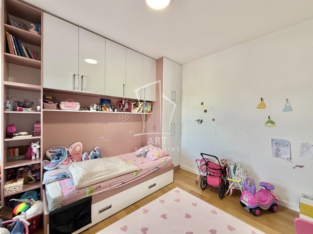 Stan na prodaju u Beogradu, Meandri, cetvorosoban, 100m2, cena 330000 evra