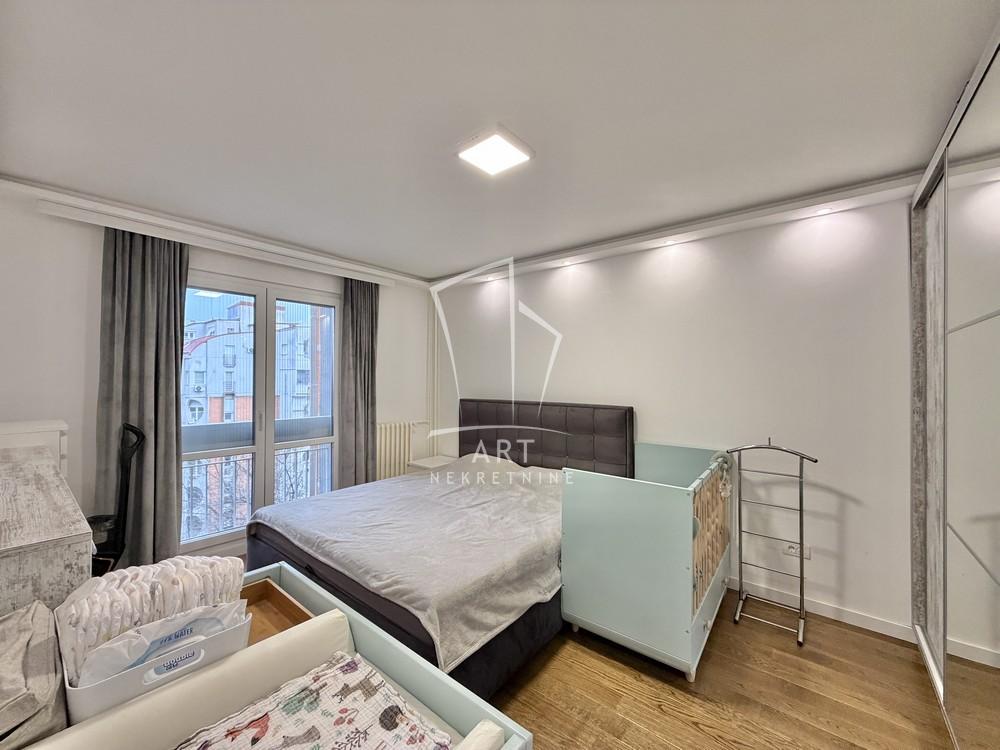 Stan na prodaju u Beogradu, Rakovica, dvoiposoban, 59m2, cena 205000 evra