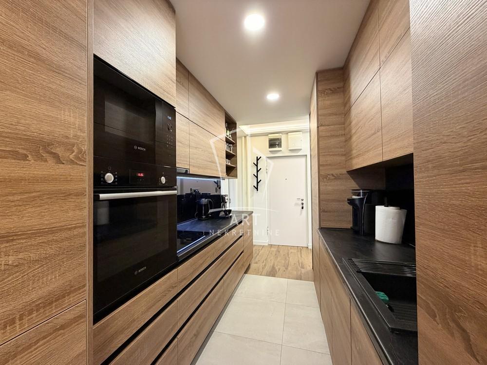 Stan na prodaju u Beogradu, Rakovica, dvoiposoban, 59m2, cena 205000 evra