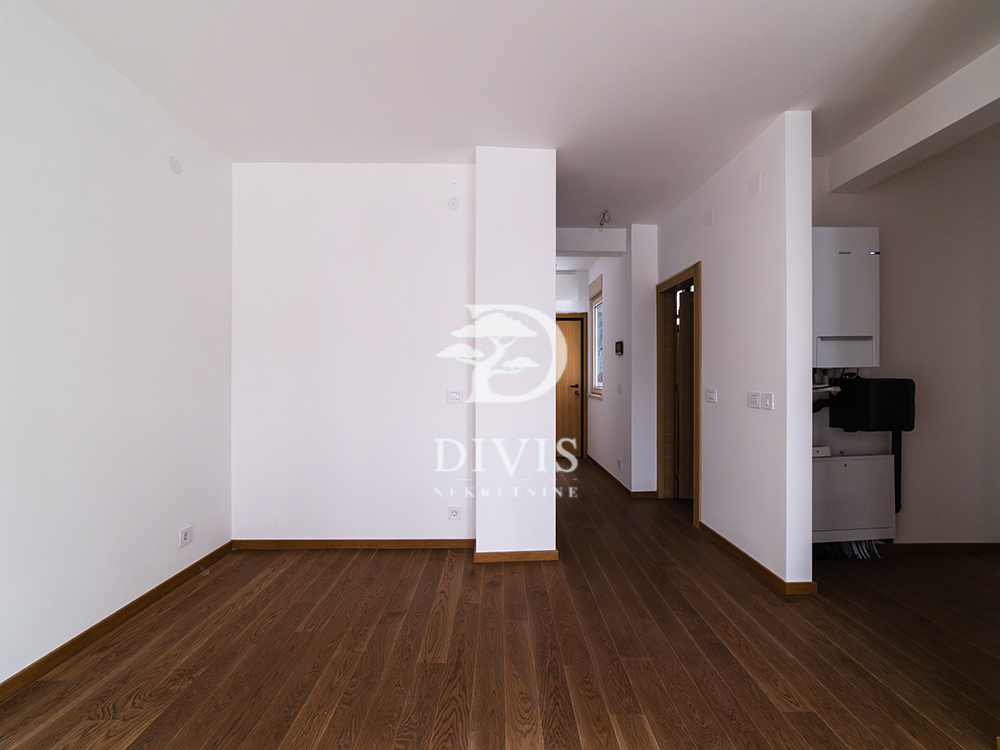 Stan na prodaju u Beogradu, Vračar (Hram), troiposoban, 71m2, cena 355000 evra