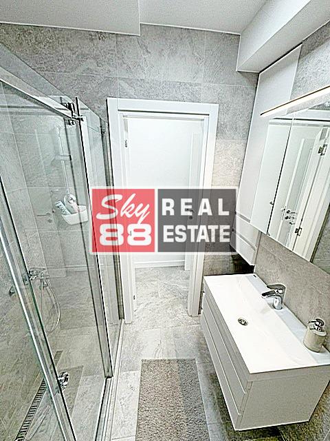 Stan na prodaju u Beogradu, Kalenić pijaca, trosoban, 89m2, cena 495000 evra