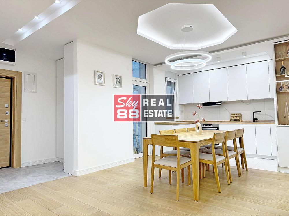 Stan na prodaju u Beogradu, Kalenić pijaca, trosoban, 89m2, cena 495000 evra