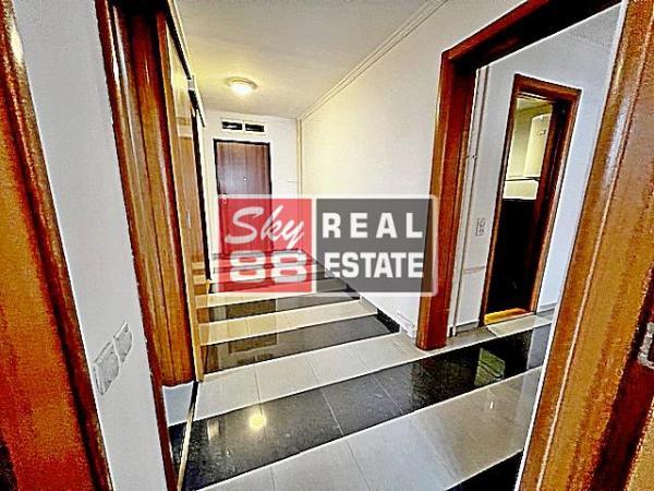 Stan na prodaju u Beogradu, Vračar, trosoban, 90m2, cena 432000 evra