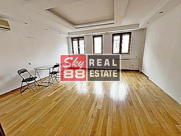 Stan na prodaju u Beogradu, Vračar, trosoban, 90m2, cena 432000 evra