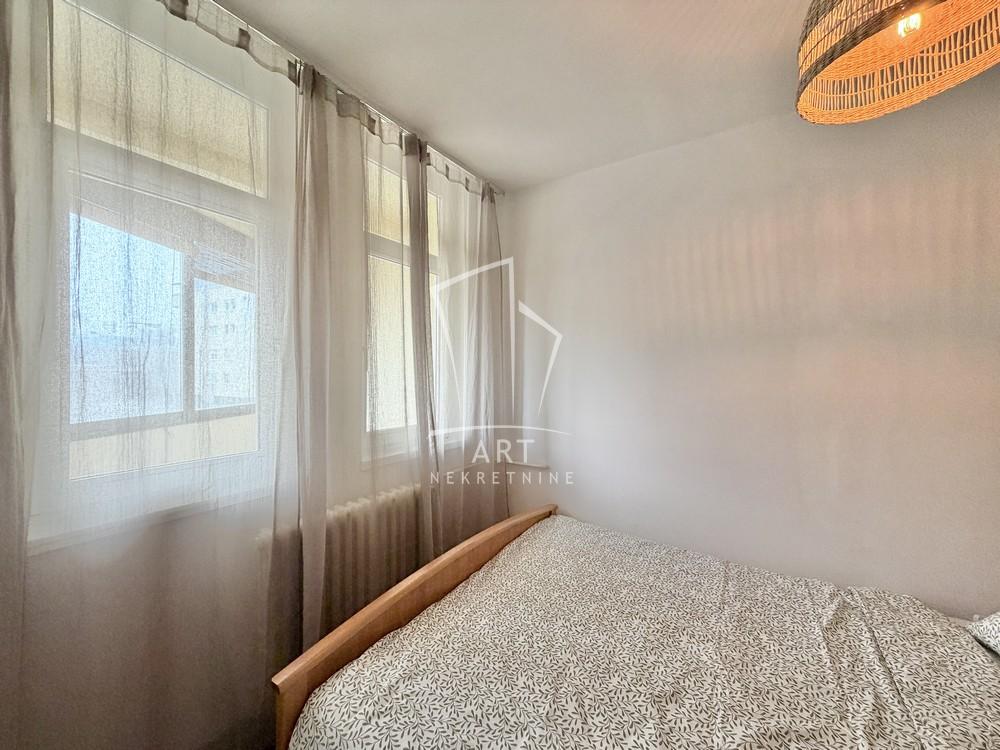 Stan na prodaju u Beogradu, Autokomanda, jednoiposoban, 42m2, cena 167000 evra