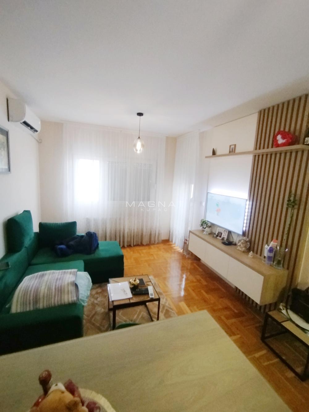 Stan na prodaju u Beogradu, Borča, dvosoban, 36m2, cena 68000 evra