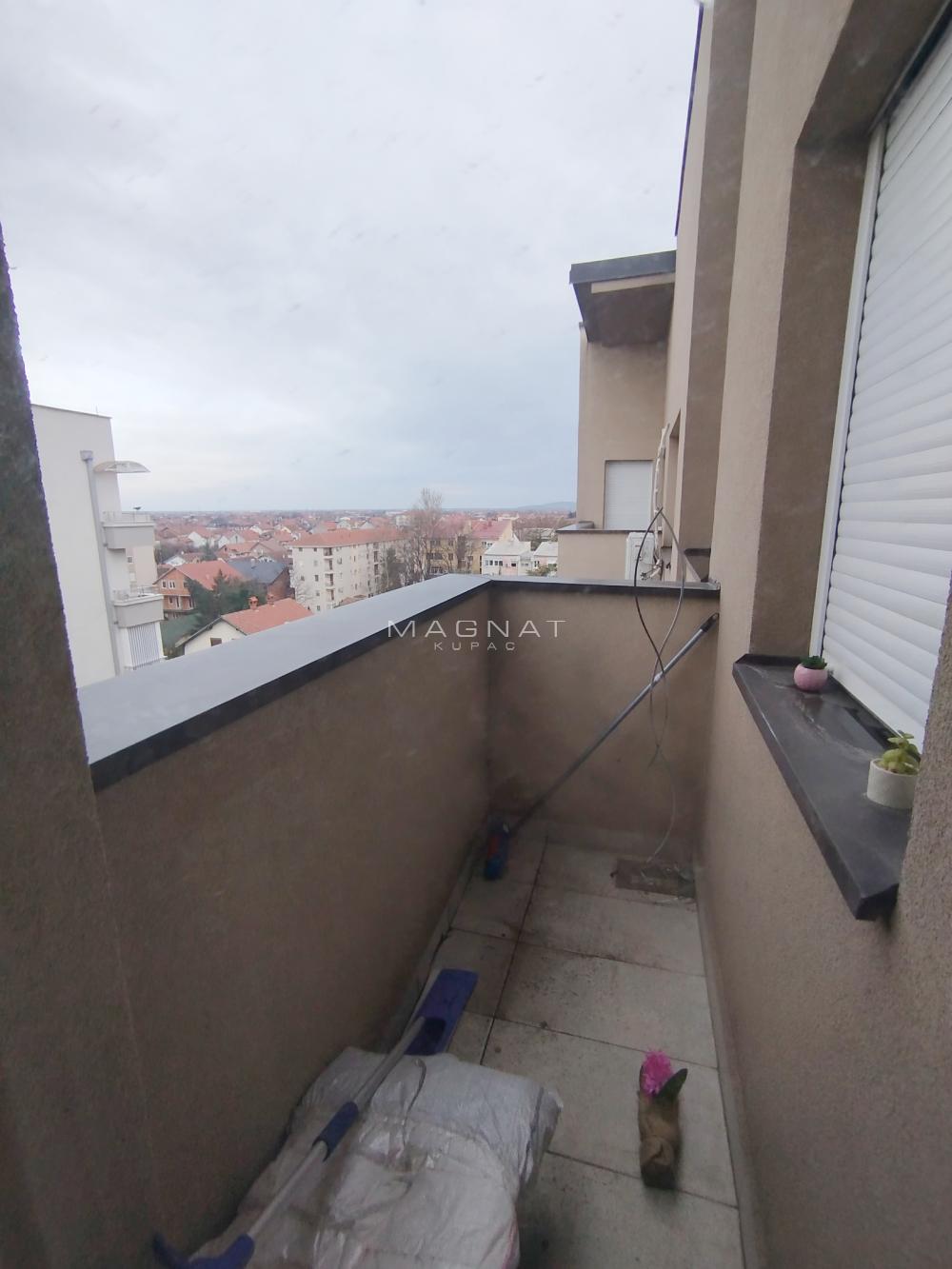 Stan na prodaju u Beogradu, Borča, dvosoban, 36m2, cena 68000 evra