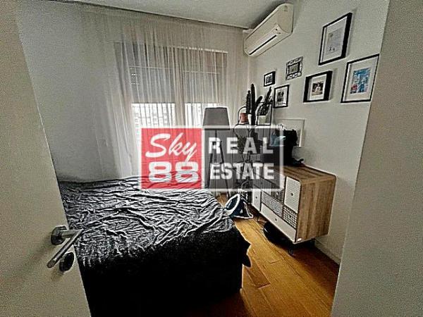 Stan na prodaju u Beogradu, Vračar, trosoban, 64m2, cena 300000 evra