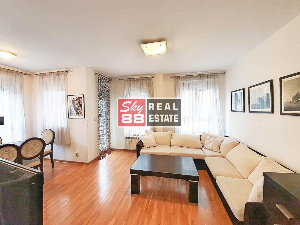 Stan na prodaju u Beogradu, Vračar, trosoban, 57m2, cena 227000 evra