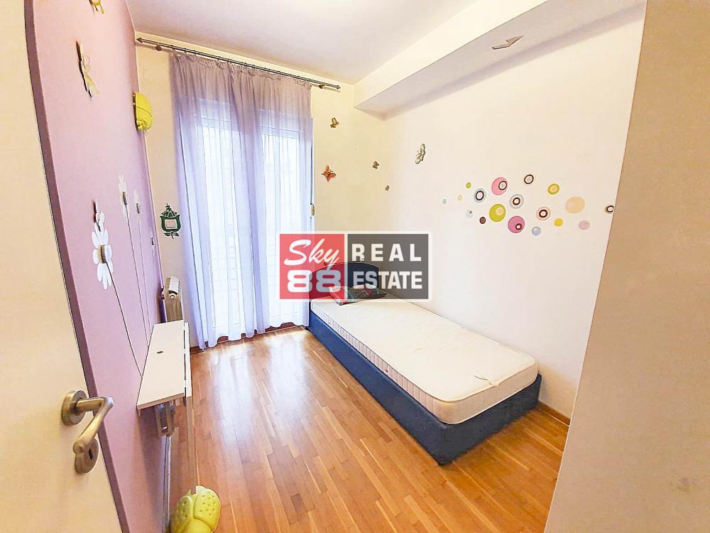 Stan na prodaju u Beogradu, Vračar, trosoban, 57m2, cena 227000 evra