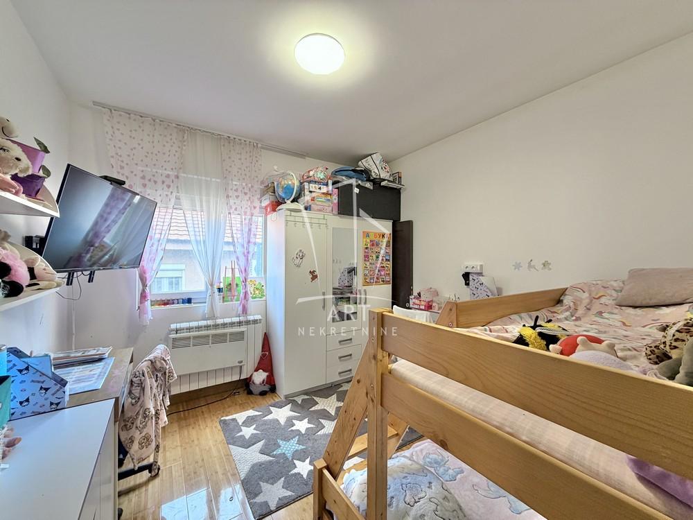 Stan na prodaju u Beogradu, Palilula, cetvorosoban, 76m2, cena 269000 evra