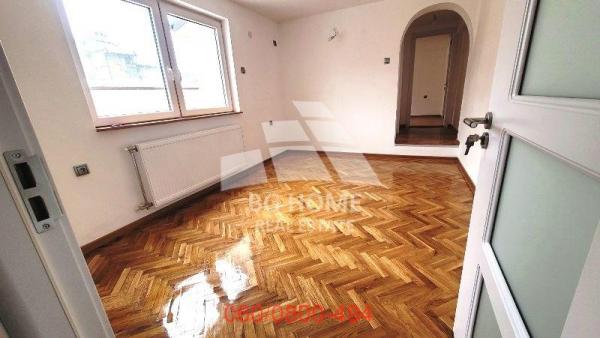 Stan na prodaju u Beogradu, Vojvode Stepe, trosoban, 60m2, cena 171000 evra