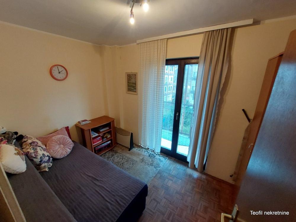 Stan na prodaju u Beogradu, Grocka, dvoiposoban, 60m2, cena 100000 evra