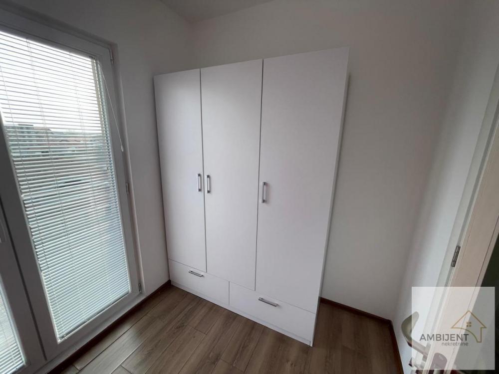 Stan na prodaju u Beogradu, Altina, jednoiposoban, 36m2, cena 95000 evra