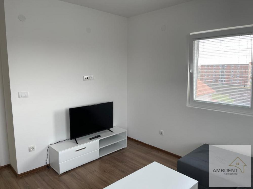 Stan na prodaju u Beogradu, Altina, jednoiposoban, 36m2, cena 95000 evra