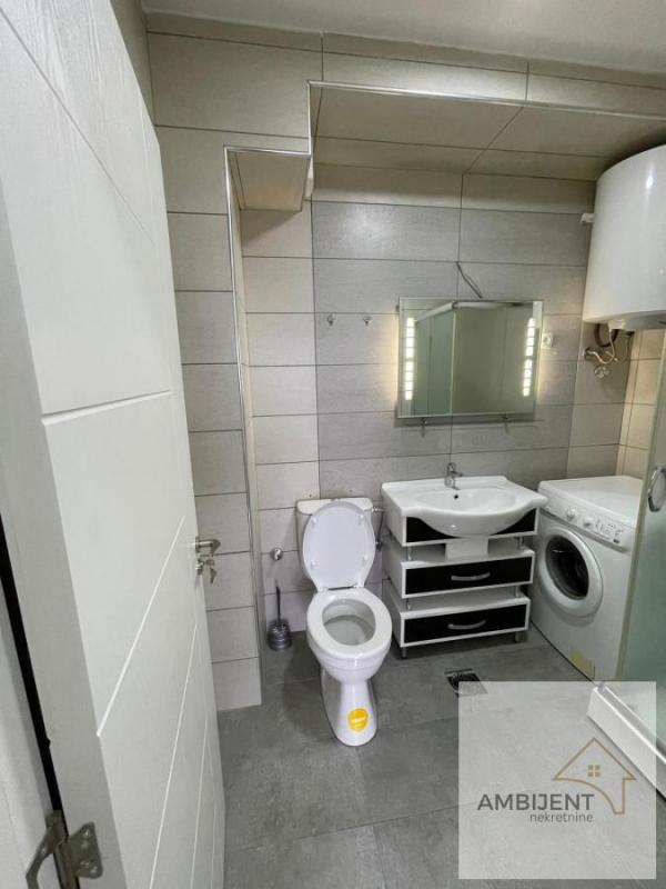 Stan na prodaju u Beogradu, Altina, jednoiposoban, 36m2, cena 95000 evra