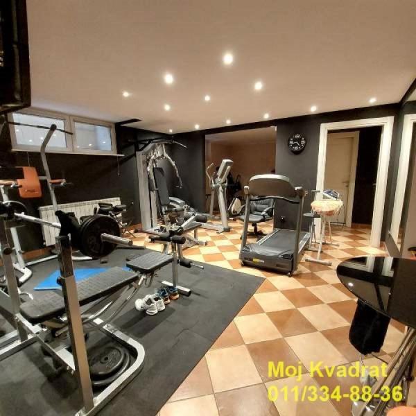 Stan na prodaju u Beogradu, Banovo brdo, 400m2, cena 1300000 evra