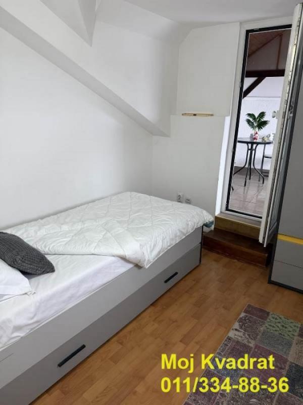 Stan na prodaju u Beogradu, Senjak, dvoiposoban, 53m2, cena 205000 evra