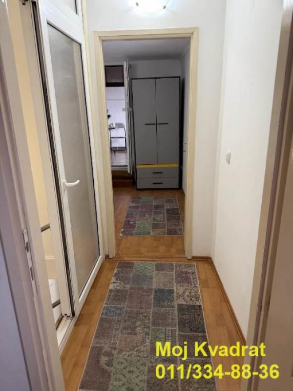 Stan na prodaju u Beogradu, Senjak, dvoiposoban, 53m2, cena 205000 evra