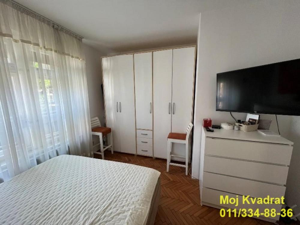 Stan na prodaju u Beogradu, Dedinje, 107m2, cena 335000 evra