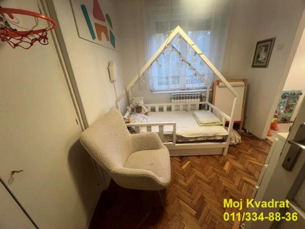 Stan na prodaju u Beogradu, Dedinje, 107m2, cena 335000 evra