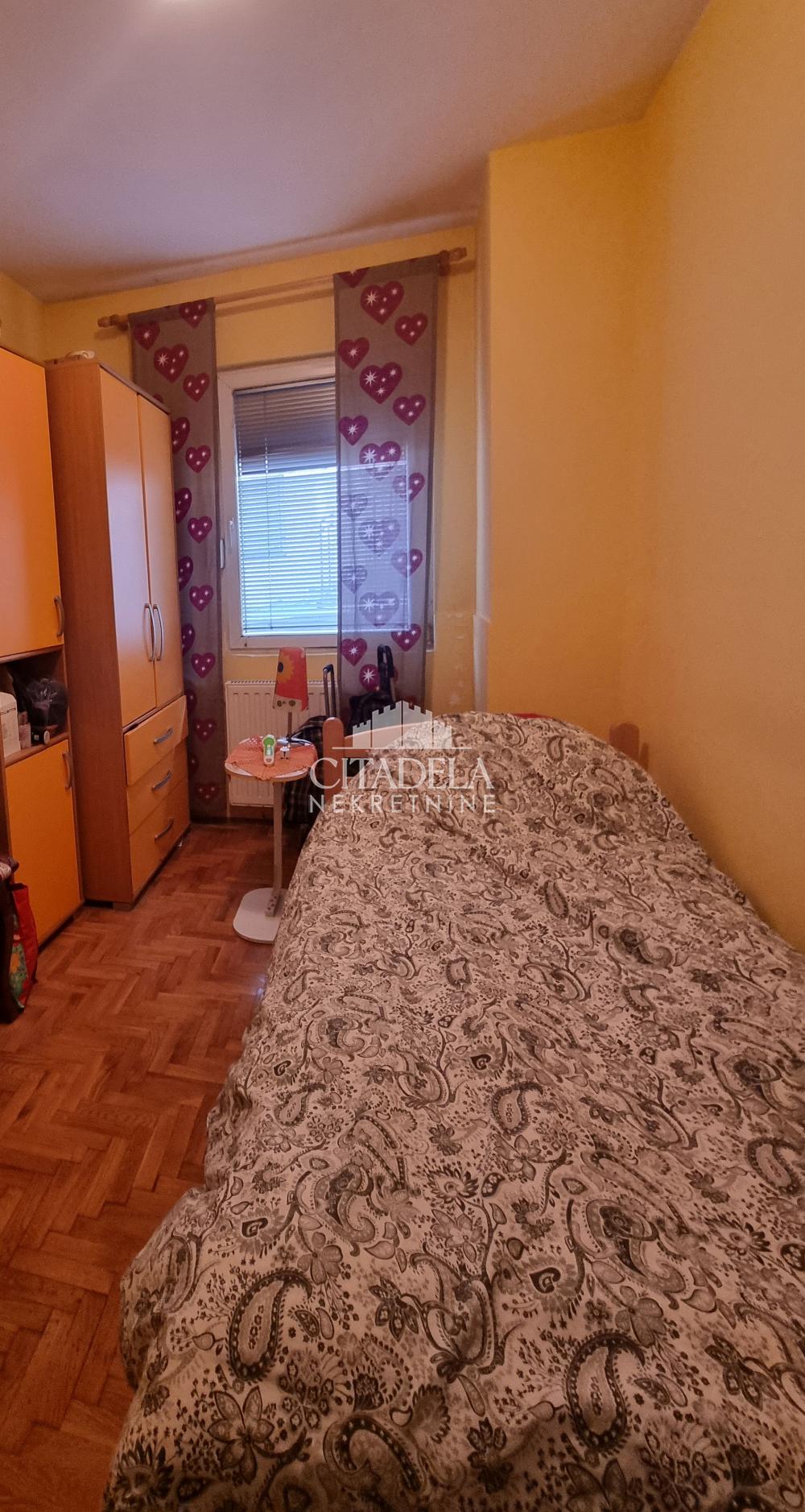 Stan na prodaju u Beogradu, Rakovica, jednosoban, 28m2, cena 77700 evra