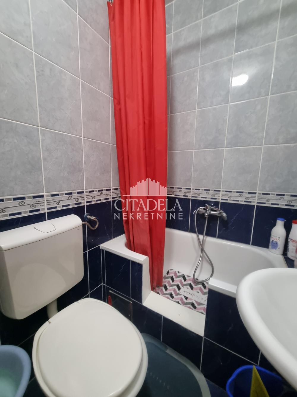 Stan na prodaju u Beogradu, Rakovica, jednosoban, 28m2, cena 77700 evra